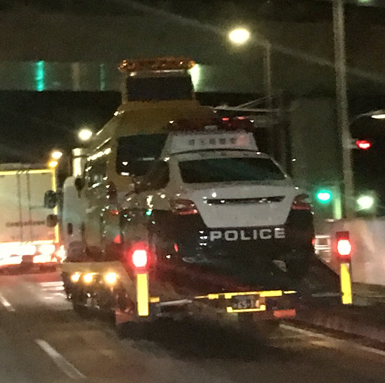けけ丸 がんばらない No Twitter 埼玉県警向けの昇降機付ティアナパトカーの新車陸送に遭遇 どこ配置かなー