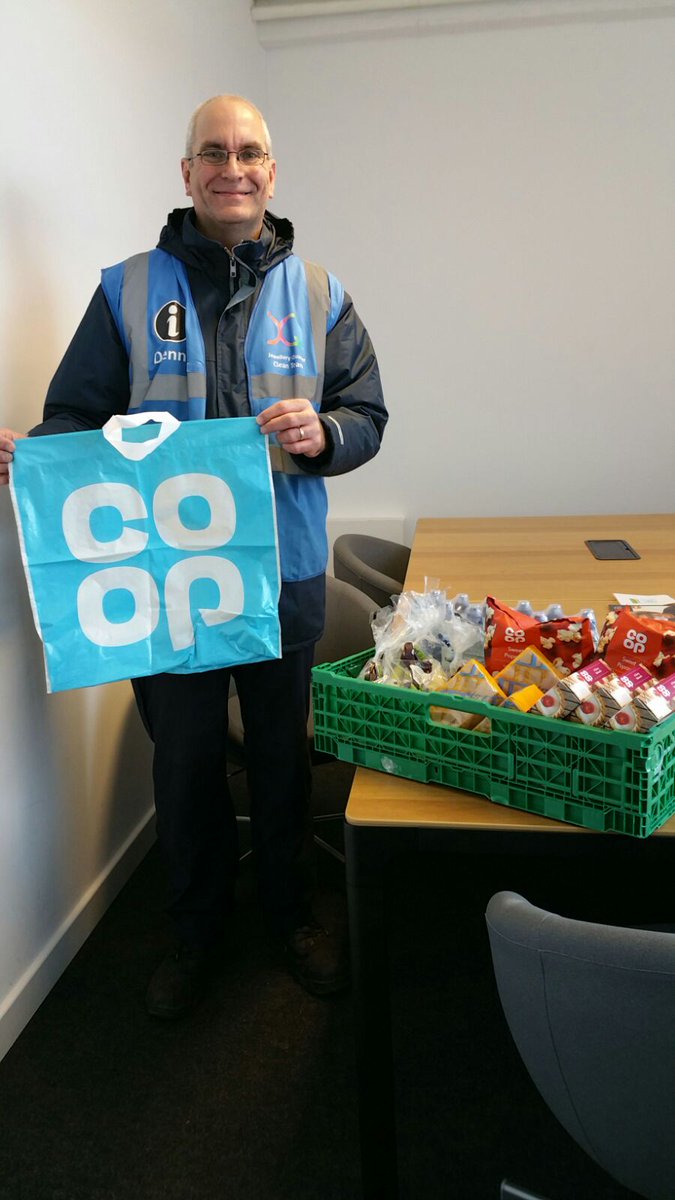 THANK YOU to our wonderful volunteers for participating in the JQ Community Clean Up as part of <a href="/KeepBritainTidy/">Keep Britain Tidy</a> #GBSpringClean - plenty of rubbish collected throughout the area. And also a BIG thank you to <a href="/CoopCharlotteSt/">Newhall Square Co-op</a> for providing refreshments! See you all at the next one