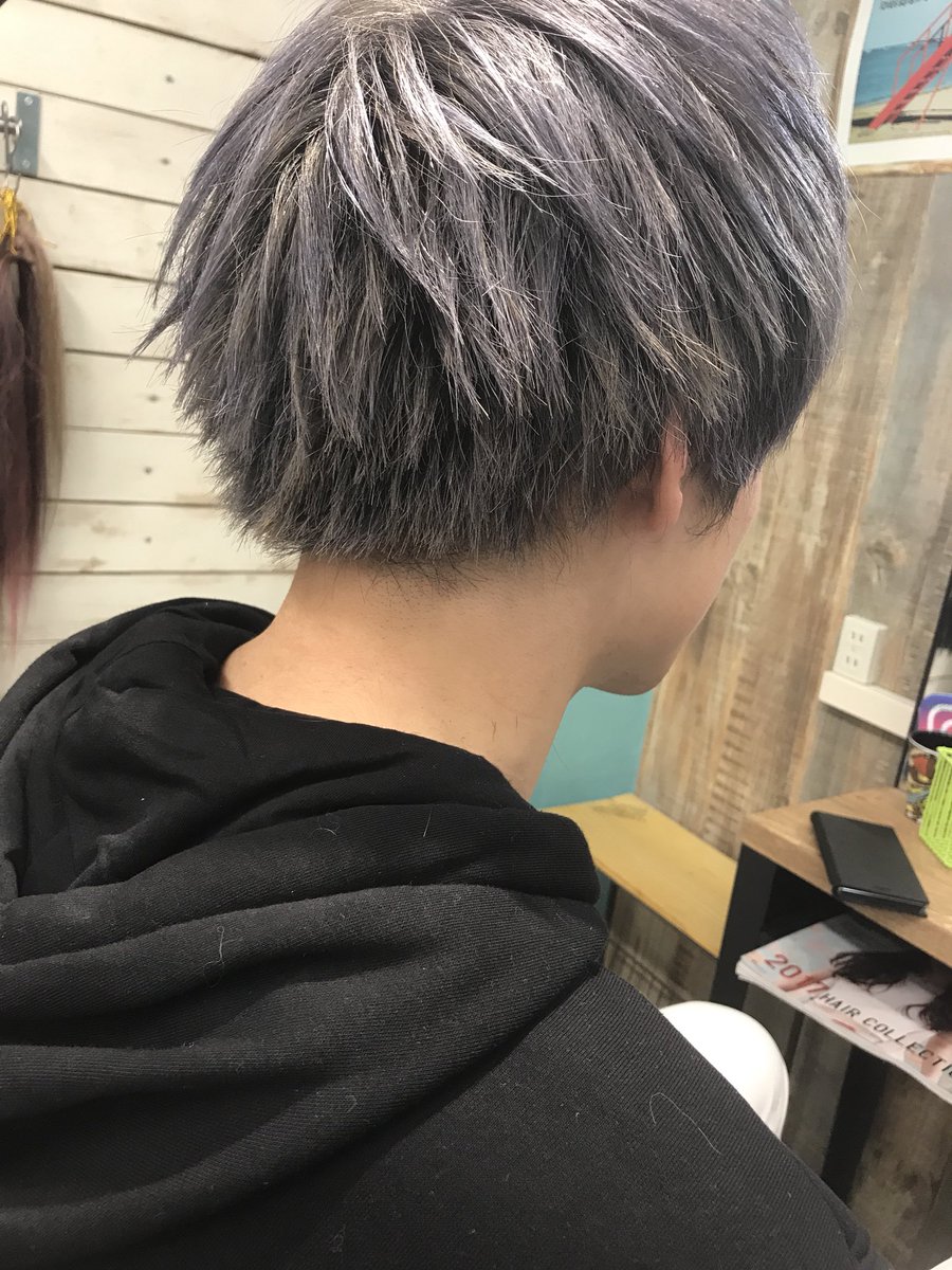 ﾖﾎﾎｲ Rika ﾖﾎﾎｲ ロクヘアてんちょ 美容師10周年 ﾖﾎﾎｲ 3センチくらいのリタッチと グレーアッシュ わざわざ大宮までありがとうございます 待たせてごめんなさい 名前4文字3人一緒な件はほんとにツボです ほんとにありがとう グレー