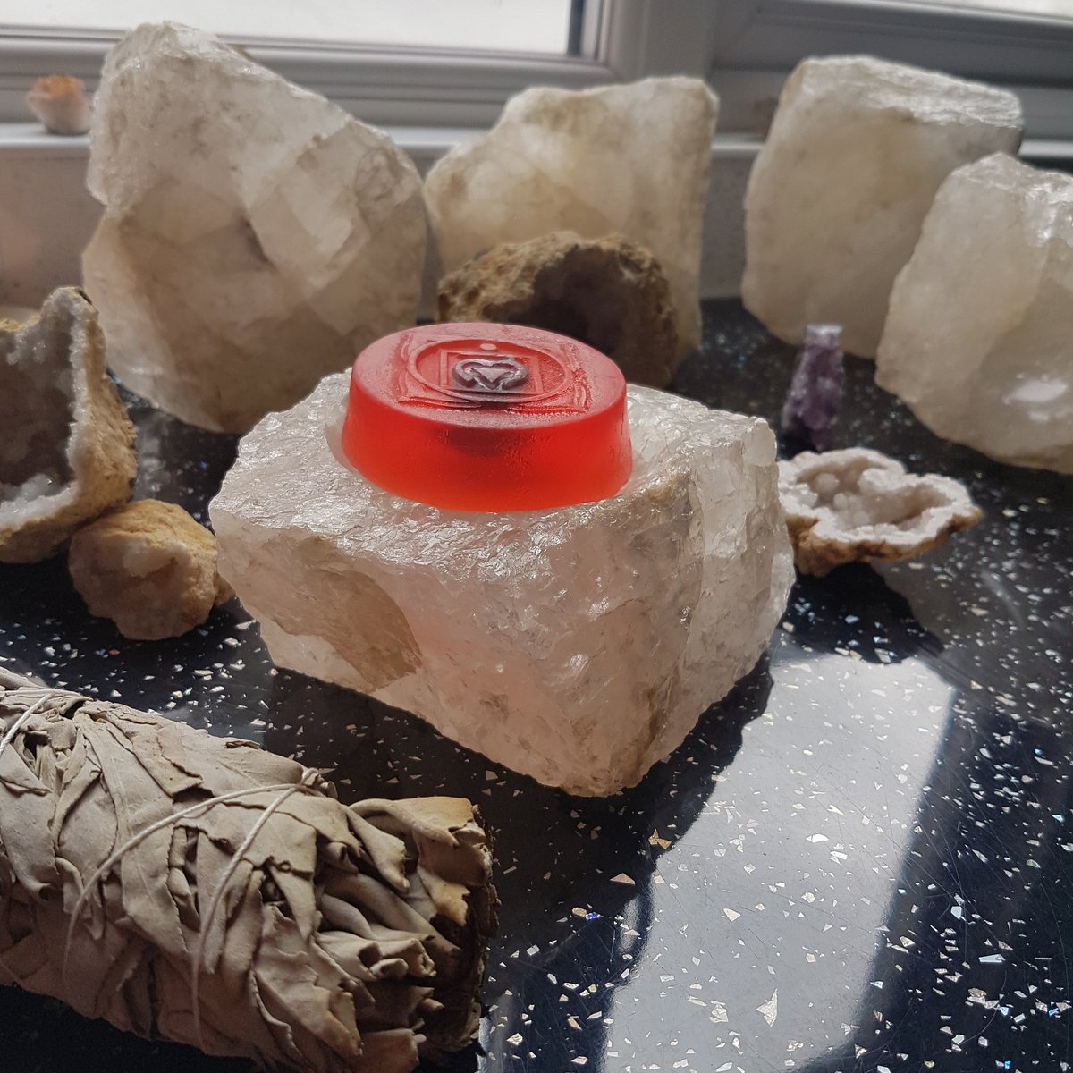 Where do you keep yours?
My Gemsoap sits on top of my quartz soap dish like a Crown 👑
If your bathroom needs one of these gorgeous quartz soap dishes grab one quick, I only have 5 of these left.  I will Gift you a Gemsoap to go with it 🎁 
#quartz #gemsoap #crystalsoap #Preston