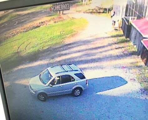 StAlbansWVPD's tweet photo. We are invest an attempted child abduction that occurred Sat Mar 3, 2018 @ 4:15pm @ Bill Dunn Field. The suspect is described as older white male with grey/black hair driving a silver SUV (poss a Kia). Please contact the SAPD @ 304-727-2251 or 304-348-8111 with any tips or info https://t.co/oax1WHA8WK