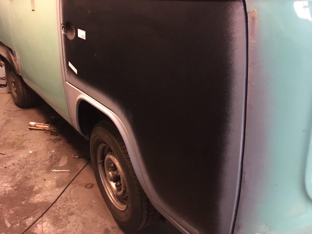 VBaywindow's tweet photo. November 2016 work on front end with new door skins, wing/steps and front panel #vw #1978 #volkswagen #camper https://t.co/BJHokbn8sO