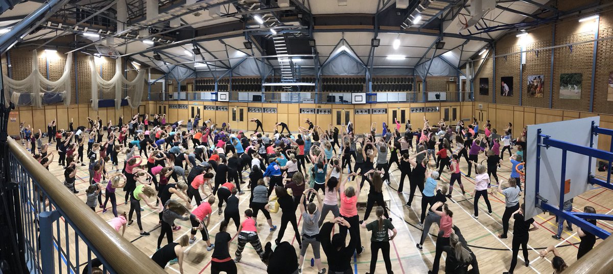 DarceyOfficial's tweet photo. Great day yesterday promoting #DDMIXforSchools with @diversedancemix at the #EdShow18 followed by a fantastic #MAXIT class with 310 people all enjoying #DDMIX - thank you to my fab instructors Dx https://t.co/kCdDUqJBDJ