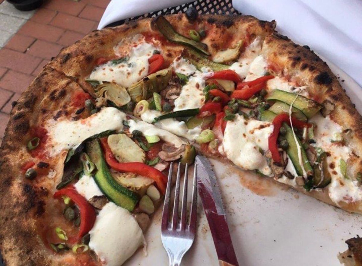 PizzeriaOrso's tweet photo. It's National Artichoke Heart Day!  Enjoy one of nature’s most fascinating superfoods on your Verdure or Capricciosa at Pizzeria Orso.  
----
#artichoke #pizza #superfoods #treatyoself #guiltynotguilty #neighborhood #fallschurch #fallschurchva #dceats #mediterranean #PizzeriaOrso https://t.co/dw51EHxwCW
