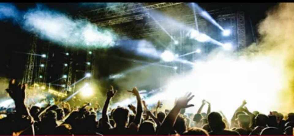 EmackReal's tweet image. Questions for all of u on tweeter what was the last dope concert you've been too.  Mines was Jeezy.