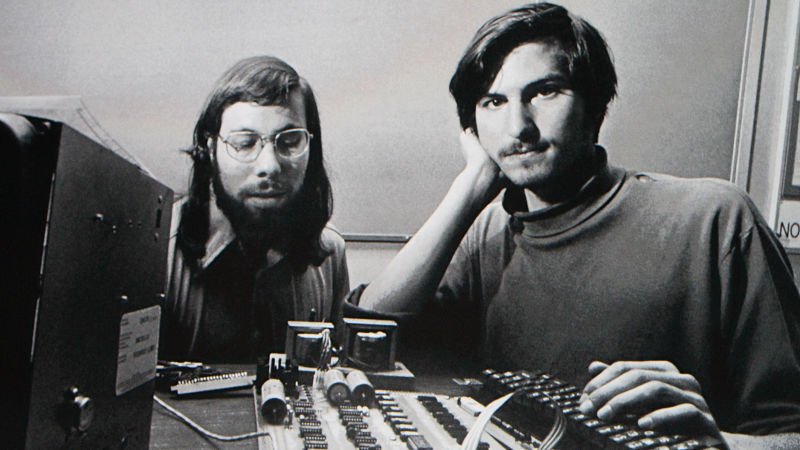 Steve Jobs’ half-assed job application sells for $174,000
gizmo.do/EfBkmGf