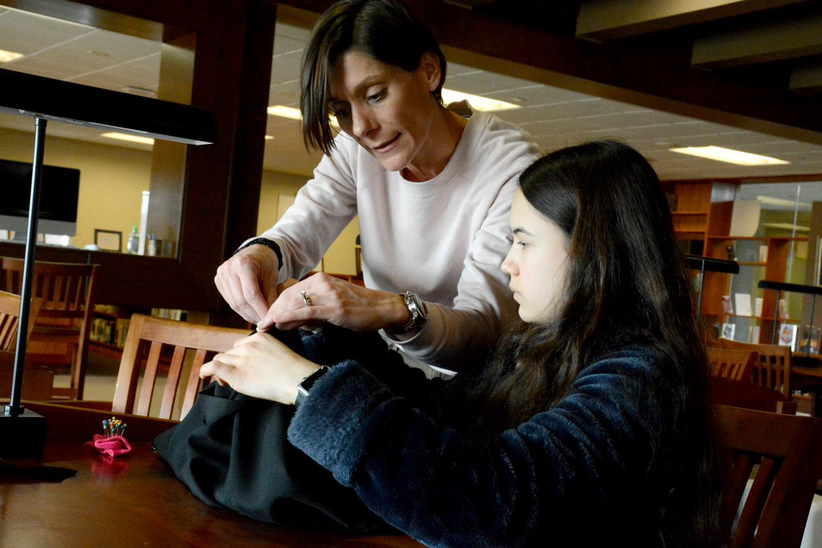 hhokc's tweet image. The art of sewing is not lost on these Chargers! #sewingtechniques #designandcreate #letsmakesomething #HHExplore18 #hhokc