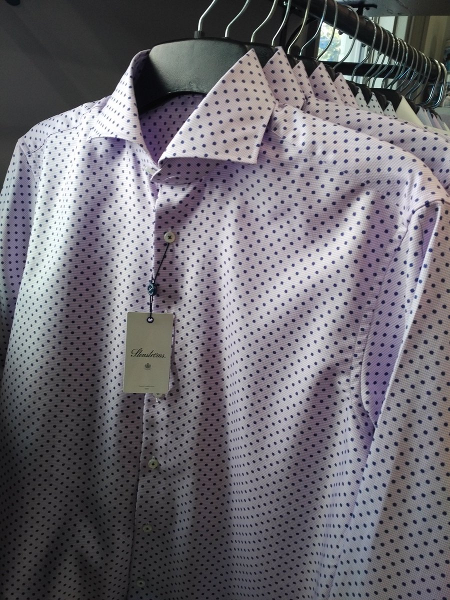 sidoniosaodenim's tweet photo. It's #spring in here #newarrivals #shirts #colour #mensfashion #shopping @sidoniosformen @artofdenim #Guelph @downtownguelph #casual #stenstroms #bringonspring https://t.co/FOgn1Lkyz1