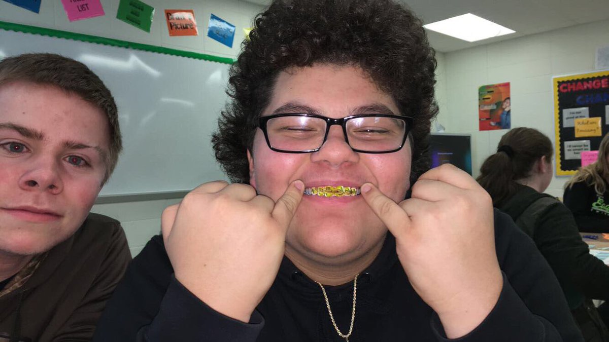 lexiwalters7's tweet photo. 100 rts &amp; brandon will dye his hair red &amp; get braids like lil yachty https://t.co/rCN4gTRdiR