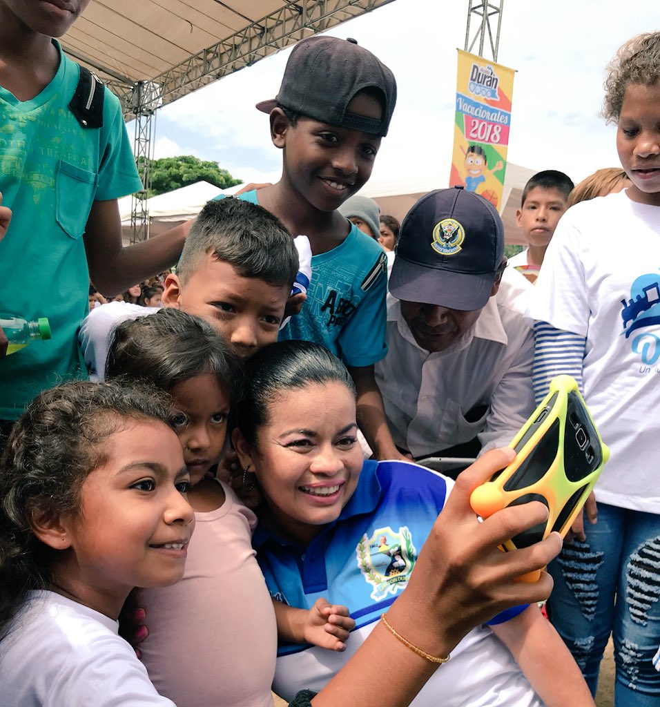 Alexandra_Arce's tweet photo. Queremos ver a los niños, niñas, jóvenes y adolescentes durane@s en las canchas y parques de #ElNuevoDurán haciendo deporte y no en el consumo de #Drogas https://t.co/0fIuecZsh1