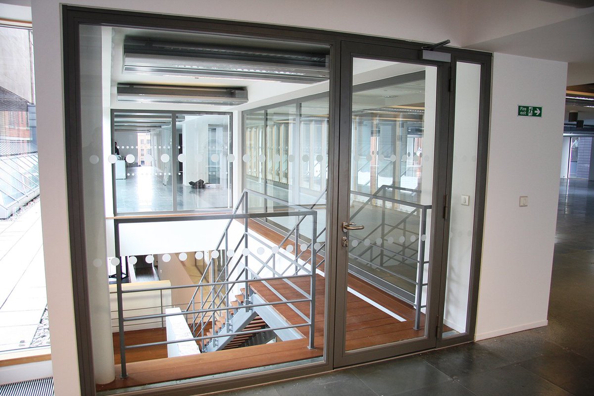 ObgUK's tweet photo. Get smart with office safety by introducing modern, sleek glass fire screens &amp; doors 🔥

Find out more 👉 https://t.co/Qc7RkD6lJX https://t.co/sdfbUqceQV