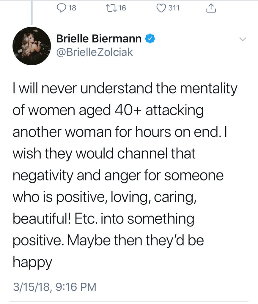 ILive4nCauseofU's tweet photo. .@BrielleZolciak doing what a daughter does when they come for her momma! @Kimzolciak 
#RHOA #REUNIONTEA https://t.co/2MEwq0I8MF