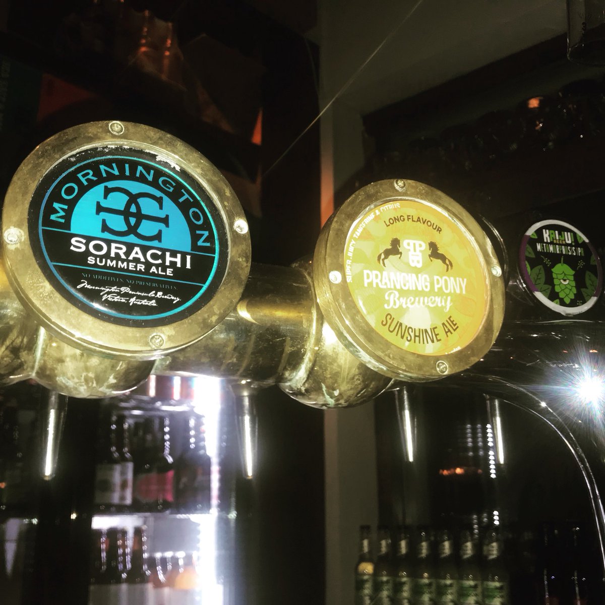 Screw the snow storm and get some sunny summer vibes this weekend with £5.95 pints of all Aussie craft beer at all @drafthouseuk bars in London! 🍻🇦🇺😋☀️🙌🏼 <a href="/mpbrew/">mpbrew</a> <a href="/prancingponysa/">PrancingPonyBrewery</a> @kaijubeer  #beers #craftbeer #aussiebeer #craftnotcrap #beerhere #australia  #auscraftbeer