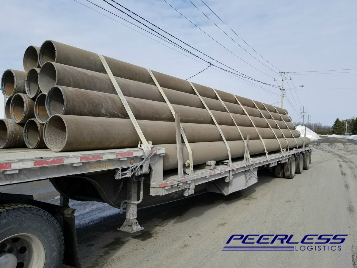 peerlesslog's tweet photo. Another Friday of moving freight! If you have freight to move, we'll get the job done. Let us do the work, so you don't have to. Visit our website to learn more @ https://t.co/DJ0sdI2Zqs #TeamPeerless #Trucking #Freight https://t.co/Oli14syrUS