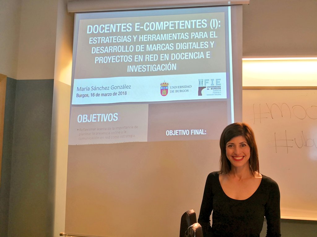 cibermarikiya's tweet photo. Muchas gracias, a los que están en la foto, y al resto, por vuestra acogida. Seguimos aprendiendo vía #ubuvirtual. Ha sido un placer, @JavierHoyuelos, qué grandes profes tenéis, en vuestra uni, @UBUEstudiantes #ubuecompetentes https://t.co/e4icyuQroc