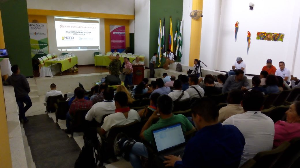 jrodriguezk's tweet image. Hoy nos reunimos con la comunidad de Mocoa, Putumayo. Seguimos trabajando #TodosConMocoa.