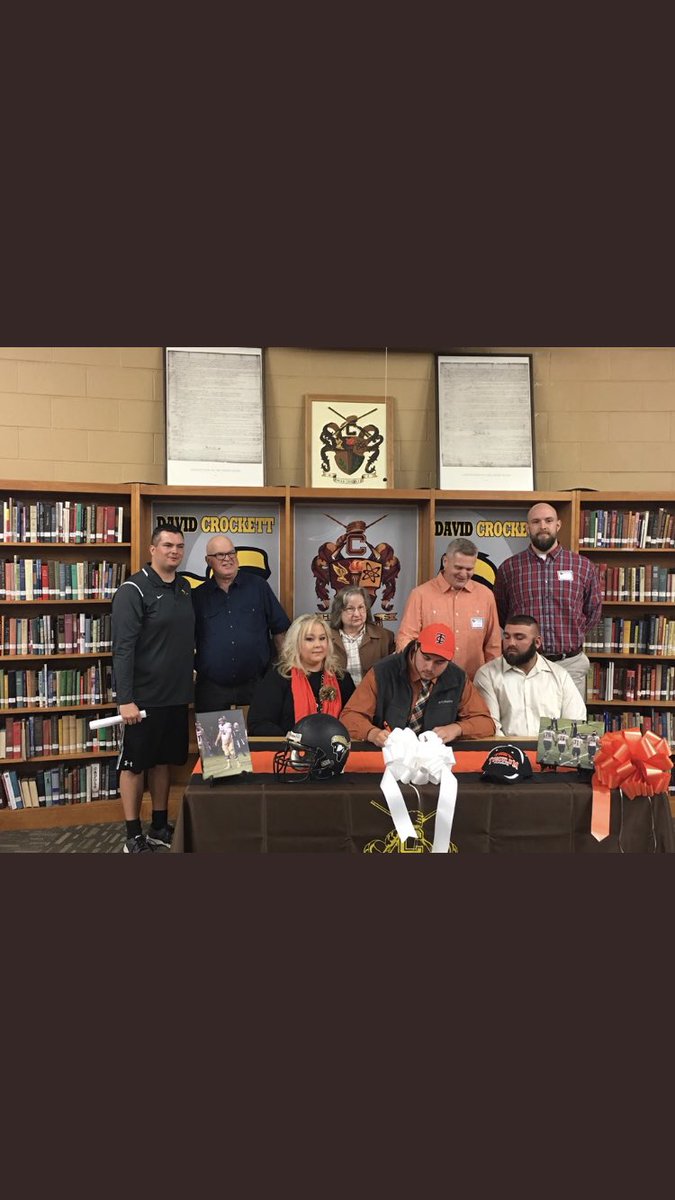 HunterPrice76's tweet photo. Today was one of the happiest days of my life. Finally accomplished one of my dreams. Thanks to Pioneer Nation and all the supporters for a great four years! https://t.co/EECCMPUbws