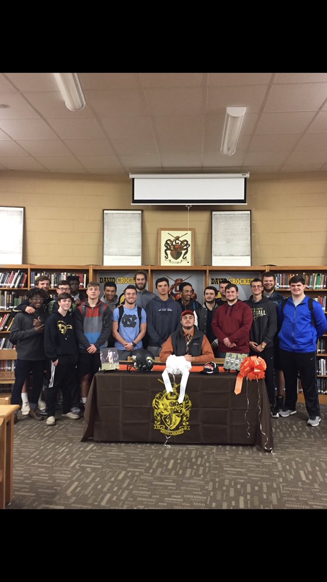 HunterPrice76's tweet photo. Today was one of the happiest days of my life. Finally accomplished one of my dreams. Thanks to Pioneer Nation and all the supporters for a great four years! https://t.co/EECCMPUbws