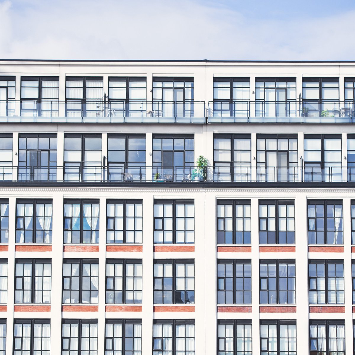 clikster's tweet photo. @CityKitchener Kaufman Lofts looking #fresh today #architecture - Kitchener's real estate marketing is booming! https://t.co/0Js0SB94rQ