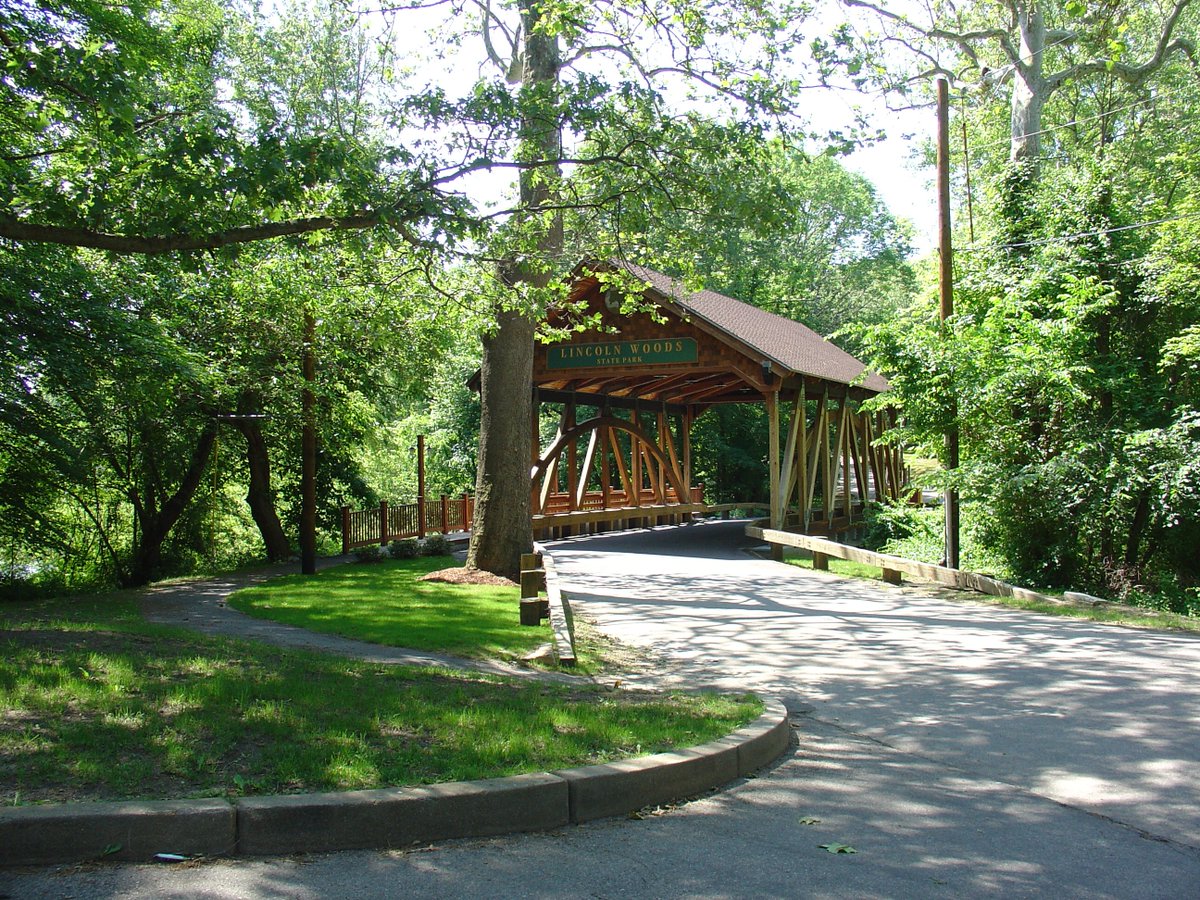 RhodeIslandDEM's tweet photo. #ICYMI A journey through Lincoln Woods State Park looks at the history of one of Rhode Islander's favorite natural spaces. #GetOutdoors #ExploreRI #conservation #RIstateparks #nature

https://t.co/RUD6UGSQ4S https://t.co/7na482AtIq