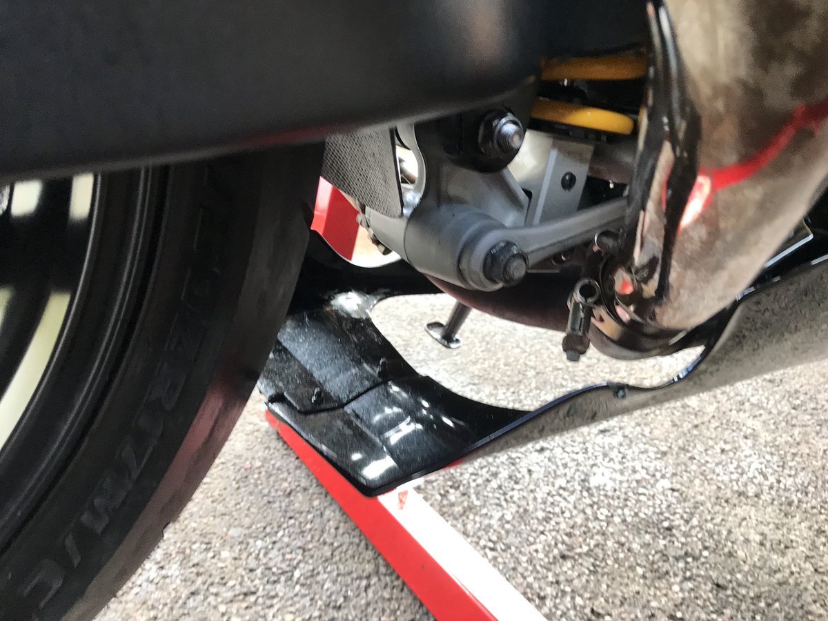 MotorSplash_'s tweet image. This stunning Honda SP2 in for a Detail and Ceramic coat today. #Detailing #Gtechniq #Honda #SP2 #VTR #Gloucester #Motorbike