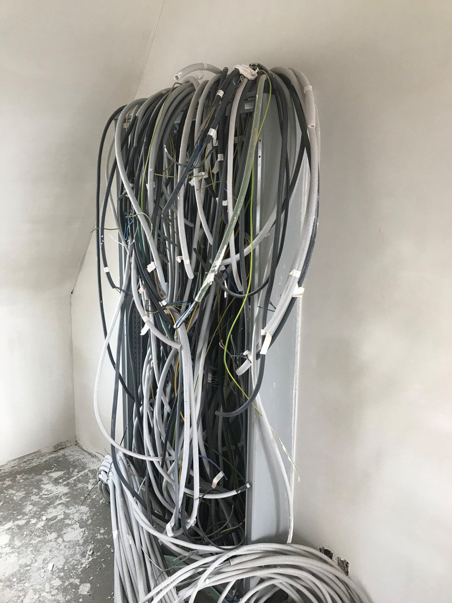 infotommeenerg1's tweet image. Work in progress #Teletask #Harelbeke #vakmanschap