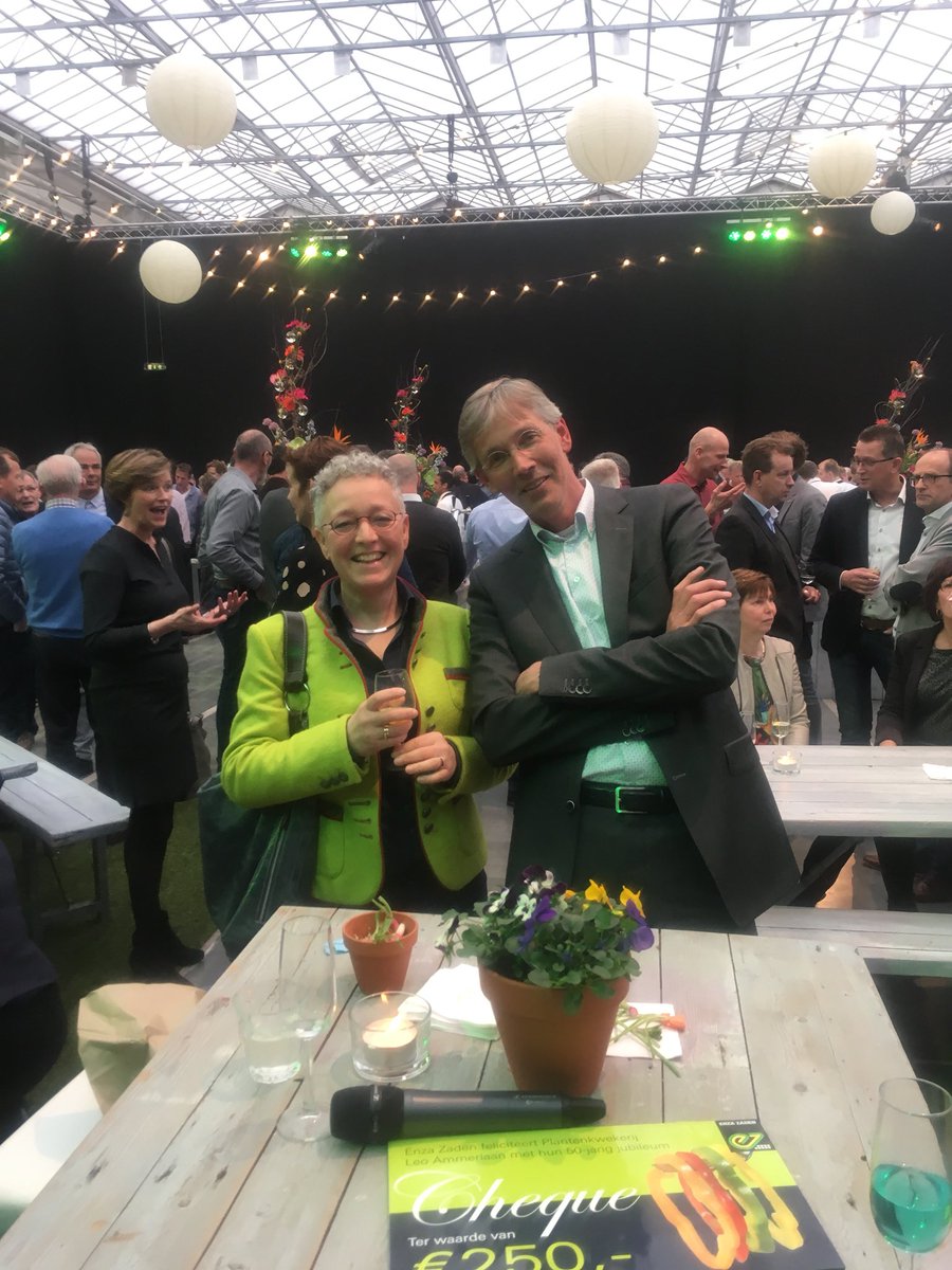 ezlansingerland's tweet photo. 50 jarig jubileum @LeoAmmerlaan in @Lansingerland! Drang naar innovatie heeft @LeoAmmerlaan zover gebracht! Straks samen met @plkwvanderlugt & #GrowGroup verder als #plantise! Nogmaals gefeliciteerd! #delenisvermenigvuldigen #AlbertAbee @AnkievTatenhove https://t.co/OM1ANyNwyz