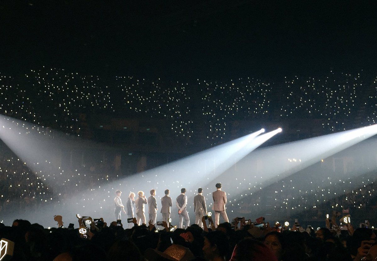 _perfecth's tweet image. #ElyxioninBKKday1 사랑하자💓