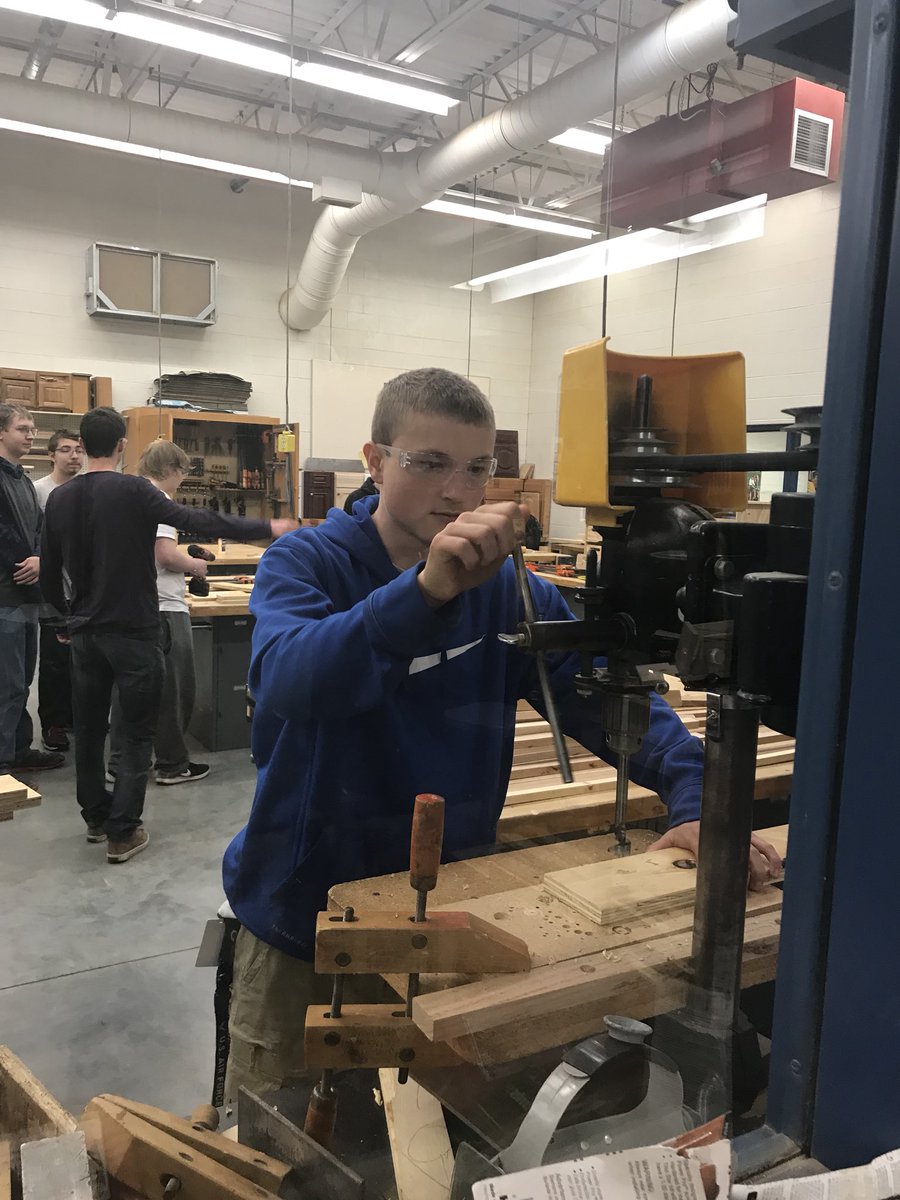 NPPSDKidsKlub's tweet photo. Getting our build on. @NPHSBulldogs Skills USA students and staff working on our Kids Klub Makers Space Trailer. #ThinkMakeCreate @NPHS_Skillsusa @NE_Children https://t.co/GQgvWVpIia