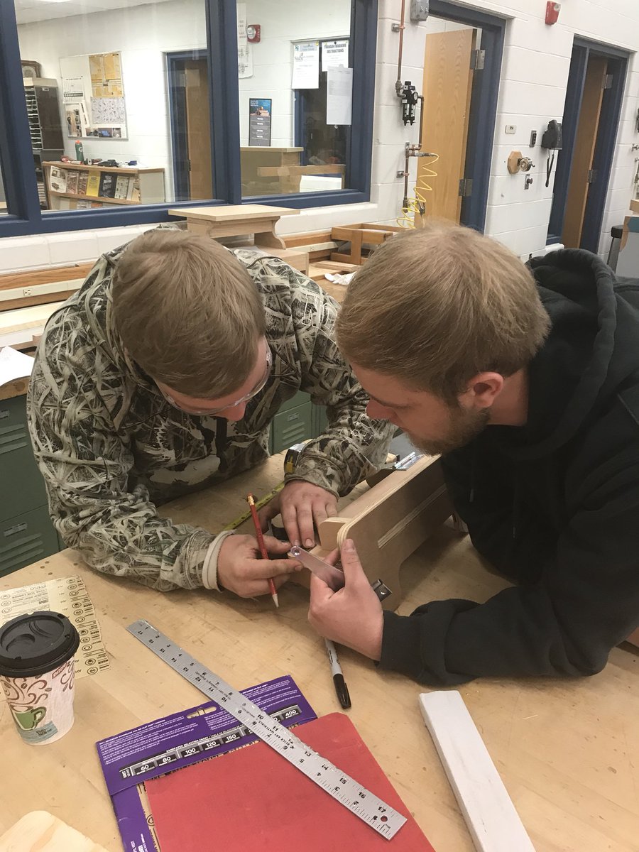 NPPSDKidsKlub's tweet photo. Getting our build on. @NPHSBulldogs Skills USA students and staff working on our Kids Klub Makers Space Trailer. #ThinkMakeCreate @NPHS_Skillsusa @NE_Children https://t.co/GQgvWVpIia