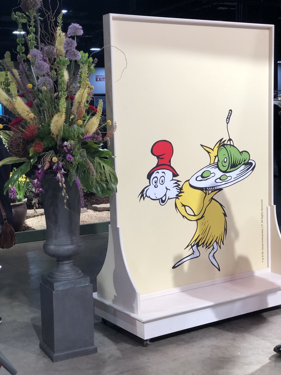 bosflowershow's tweet photo. We have a special guest from @SpfldMuseums at the #bostonflowershow 🌸 #drseuss https://t.co/jwWDMFrfzz