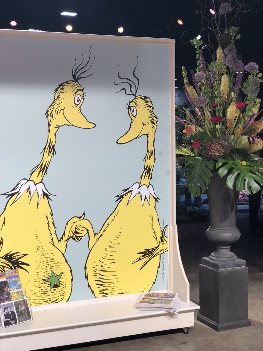 bosflowershow's tweet photo. We have a special guest from @SpfldMuseums at the #bostonflowershow 🌸 #drseuss https://t.co/jwWDMFrfzz