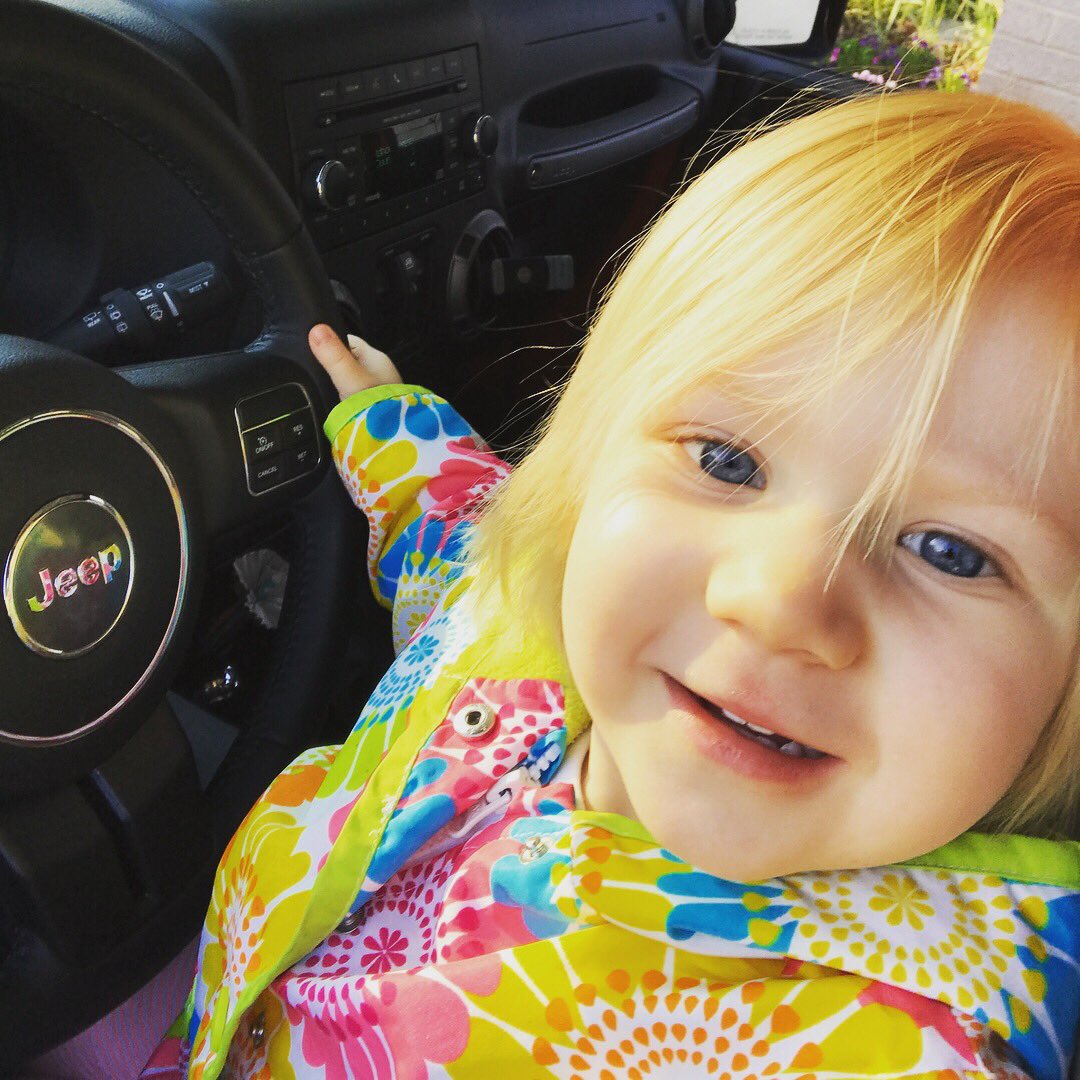 AndrewNRoman's tweet photo. #eleanorgrace: Daddy I want to drive MY #jeep. 😍 #startemyoung #daycaredropoff #ajeepnamedfelicity #wrangler #jk https://t.co/31ywwq4S03