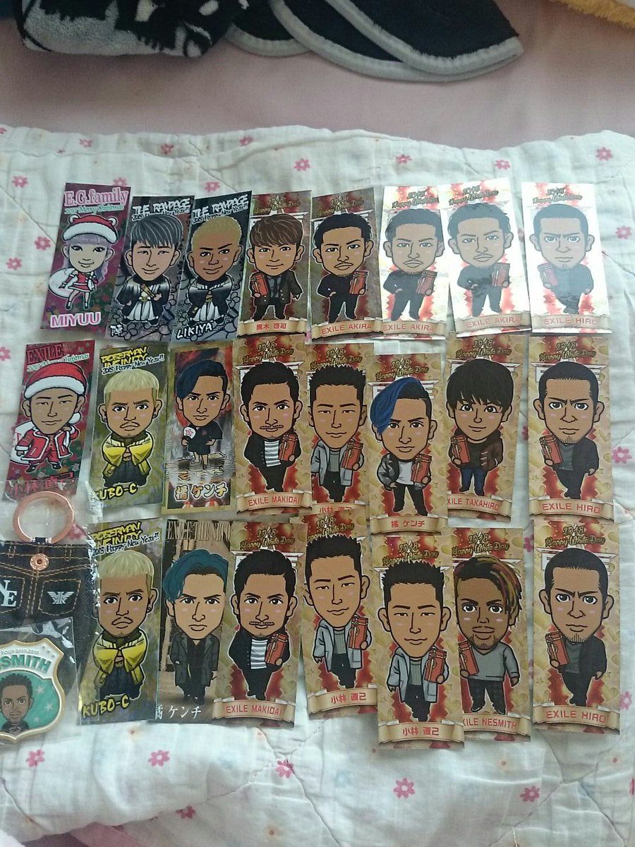 exile_exilejsb's tweet photo. 💗求 NAOTO 登坂 関連
千社札、ガチャ クリアチャーム クリップ、缶バッジ 首振り クリーナー、アクリル 会場ガチャ など

💗譲 画像のもの
複数だせるものあり

ホワイトデー トラステ オンライン
モバイル 三代目 EXILE
登坂広臣 岩田剛典 今市隆二
ELLY 山下健二郎
NAOTO 直人 NAOKI 直己 https://t.co/5K52KjlPre