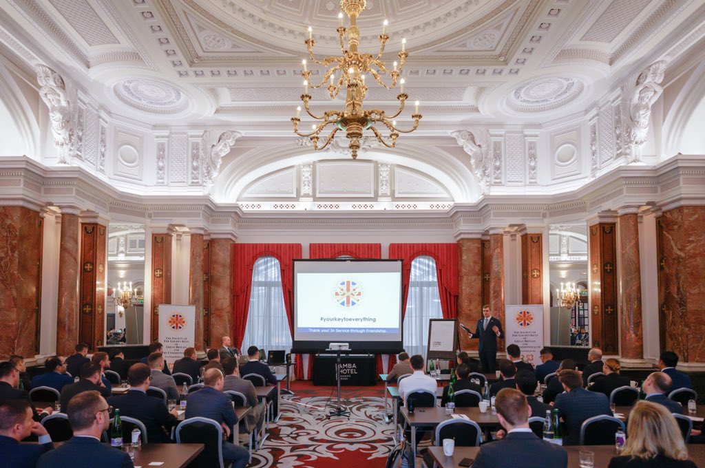 CharingCrossLDN's tweet image. Earlier this week we had the pleasure to welcome young and talented Concierges from top London hotels. Our Head Concierge Didzis was hosting @lesclefsdorgb Educational Day. #educationday #lesclefsdor #lesclefsdorgb #ambahotelcharingcross