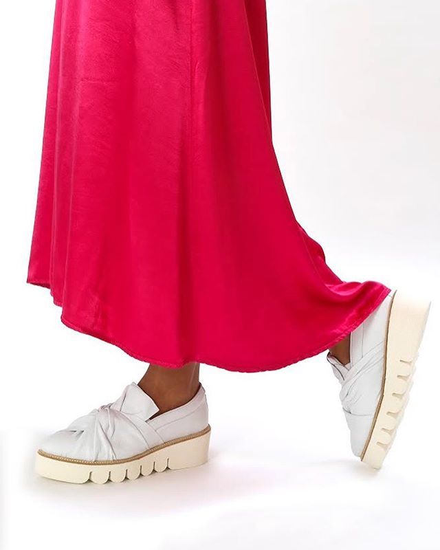 DiffusionByKate's tweet photo. Our satin fuchsia dress & petronella leather shoes are available now! Pop-up store is open tomorrow for our last day from 12 - 5pm @meadowsandbyrne 💕
•
•
•
•
•
•
#SS18 #Spring #Summer #2018 #DiffusionByKate #Fashion #OnlineShopping #OutfitOfTheDay #PopUp #Dublin https://t.co/lgbWOfHMb4