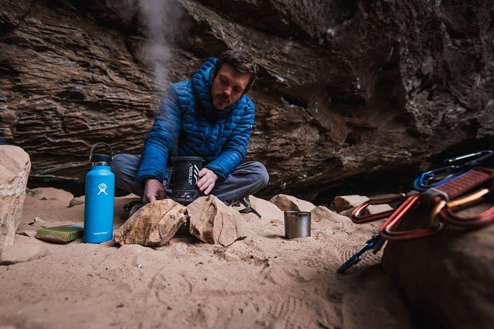 Jetboil's tweet photo. Comes Small. Cooks Huge. #micromo https://t.co/PgMHXcIcR5