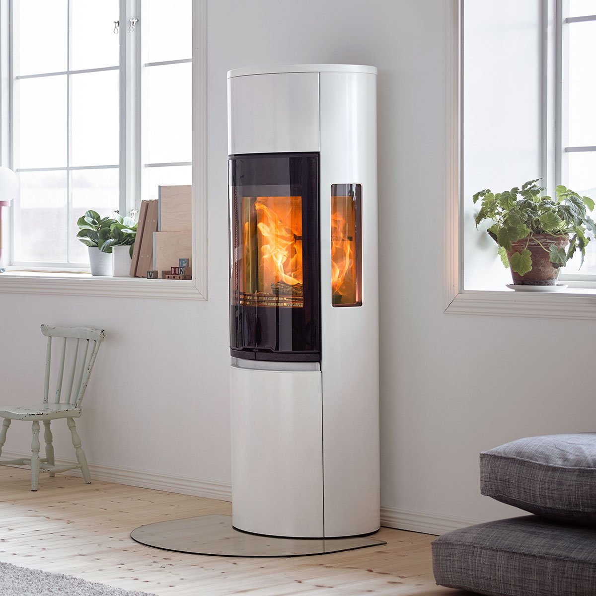 ConturaStoves's tweet photo. Contura 596G Style | Beloved classics now in white with an exciting glass door and larger glass side panels. Add heat retaining powerstone for extra heat output. https://t.co/zSOwWHtdJK
#madeinsweden #woodstove #contura #whitestove #500style #fridayfeeling https://t.co/4nRZOTGAhW