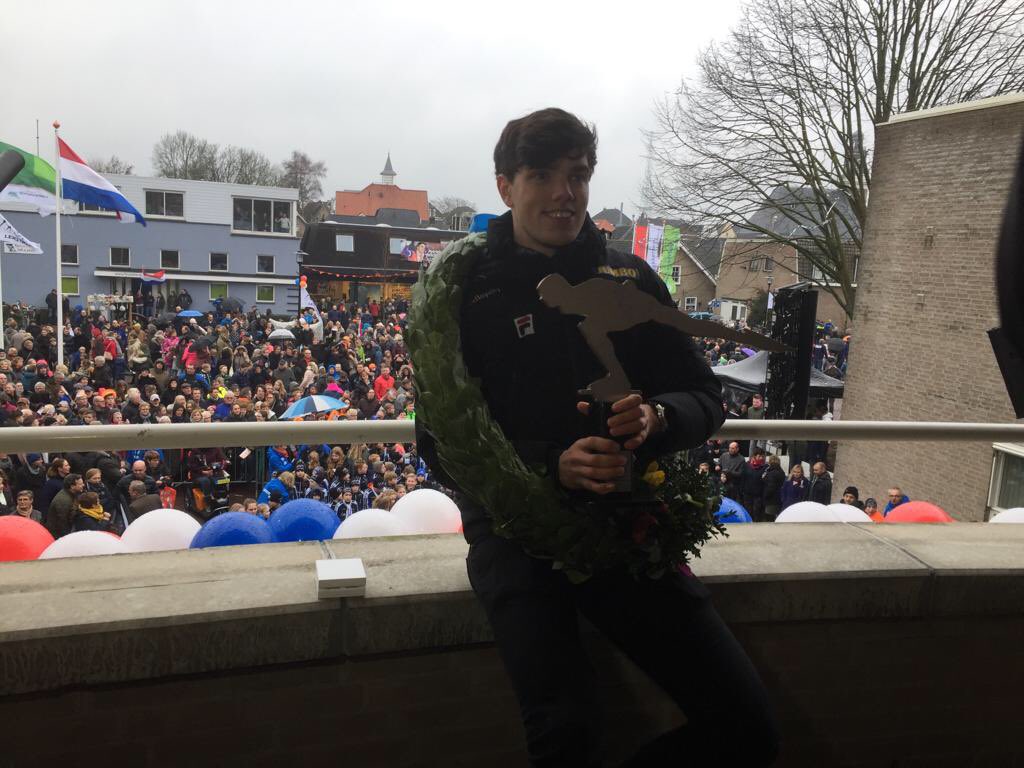 Wat een prachtige huldiging van wereldkampioen <a href="/patrickroestt/">patrick roest</a>! We zijn enorm trots!