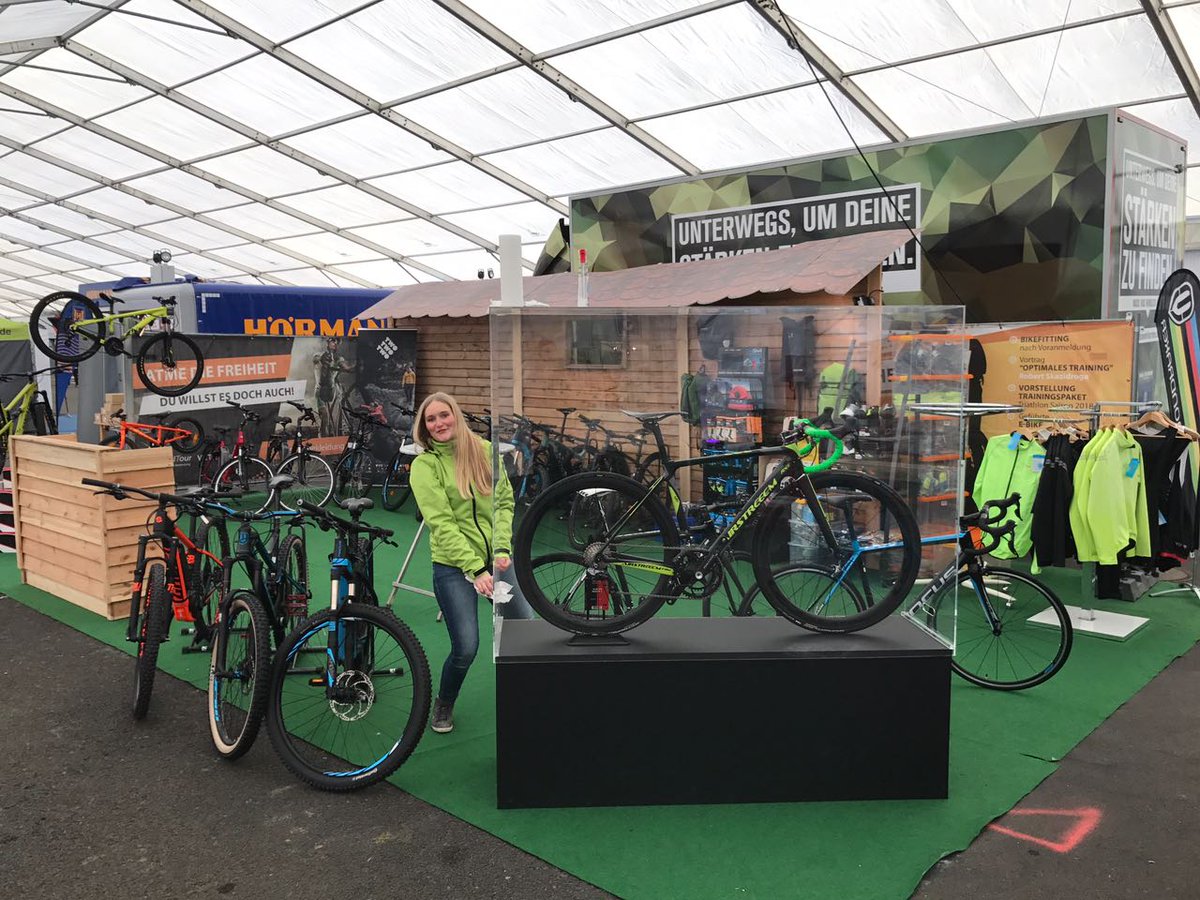 VeloCulTour's tweet photo. #trendmessefulda - wir stehen parat für euch und haben Focus, Mondraker, Airstreeem, Ghost, Ortlieb, VCT.elements und mehr im Gepäck! Wir freuen uns auf euch :) #messespaß #Fulda https://t.co/lvrP6D9FoB