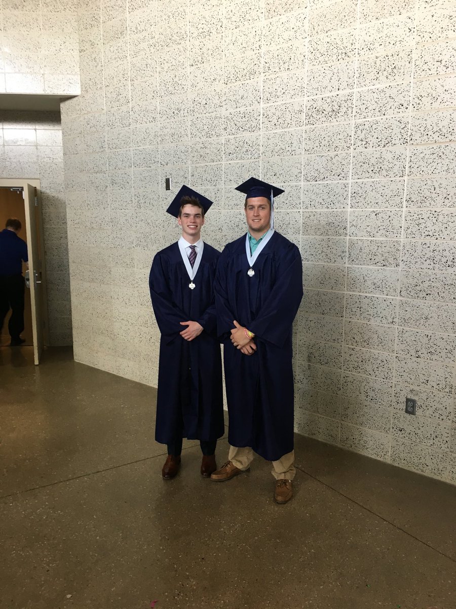 WPrine33's tweet photo. Happy bday King, hope it’s a good one✊🏼💯 https://t.co/lfFRLLLJ41
