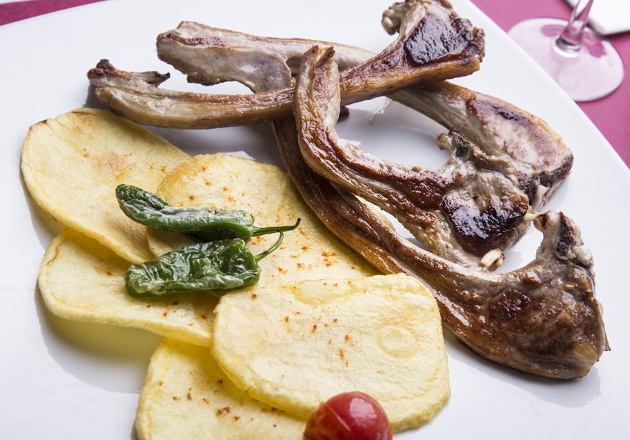 Cansado de andar y ver fallas todo el día? encantados de ayudarte a reponer fuerzas!😊