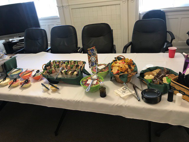 matrix_media's tweet photo. One of our vendors sent us a pretty epic lunch from @corpcaterers today. We’re all full, happy, and ready for the weekend! #agencylife https://t.co/nL9av2e3Cd