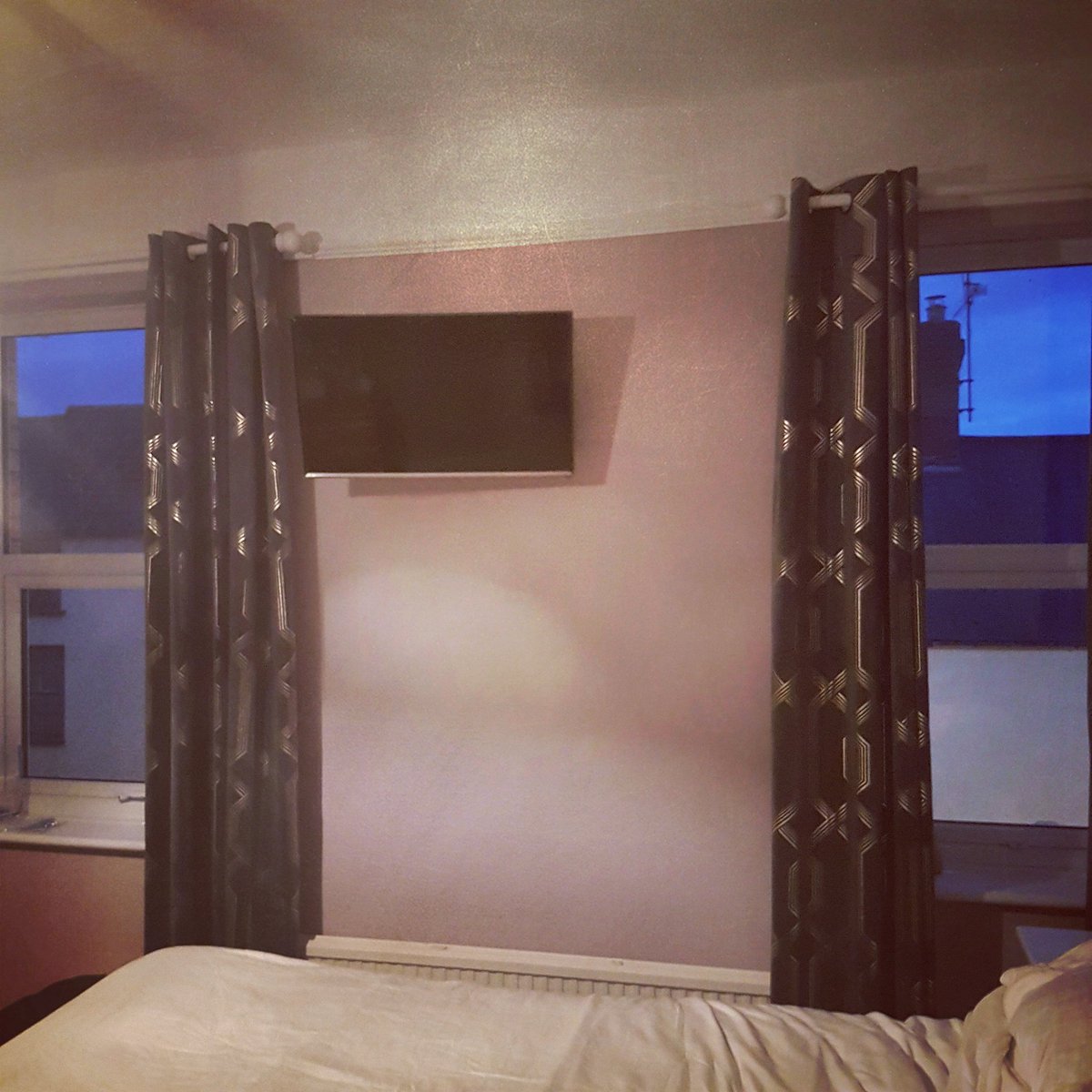 Mummiesguide's tweet image. TV finally up, if you need me i will be hiding from paw patrol here