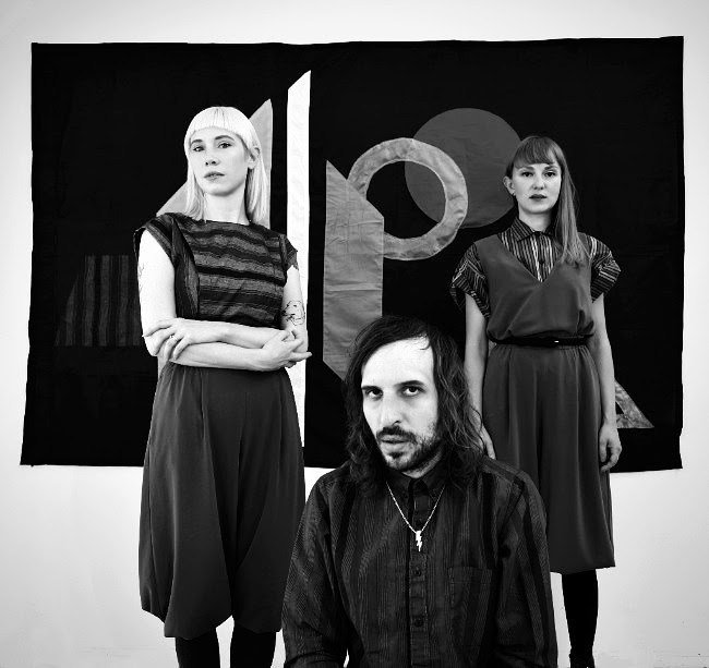 Gentle Leader XIV Share 'Me And My Baby' From Debut Album 'Channels'. @GentleLeaderXIV <a href="/MonikerRecords/">Moniker Records</a> #indie #indiepop #synthpop #chicago comeherefloyd.com/2018/03/gentle…