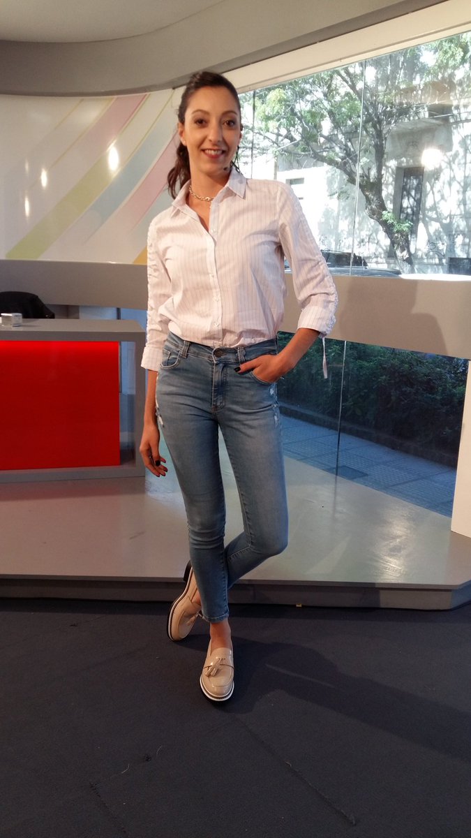 BravoNisela's tweet photo. #lookdeviernes en #INFORMALES por @CanalVerte https://t.co/MBADOiQLCt