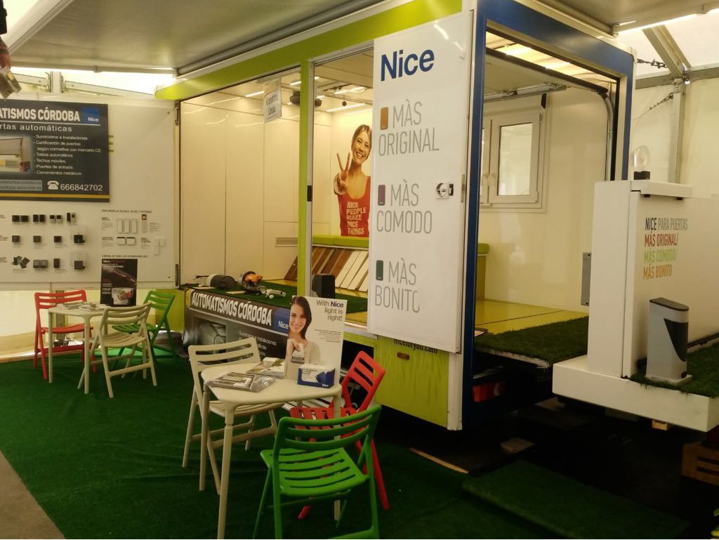 Nice_Espana's tweet photo. Nuestros compañeros de #AutomatismosCórdoba nos pasan esta fotografía de su genial stand de la pasada VI Factory de Fernán Núñez en #Córdoba
Muchas gracias por transmitir el espíritu #NiceWorld con tanta #energía 💪🔋 https://t.co/lG1si8aPui