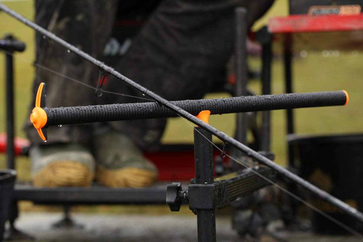 TackleGuru's tweet photo. 🔥🚀💥 GURU MARCH LAUNCH💥🚀🔥 Officially kicking-off Monday! RELEASING: XL REAPER FEEDER REST, F1 EYED HOOKS, POLE SPECIAL HOOKS &amp; NEW GURU T-SHIRT! If you're lucky, gear may have hit your store early thanks to the lightening work of our dispatch superteam! ⚡️🐟🎣 #teamguru https://t.co/DvaeclJfXo