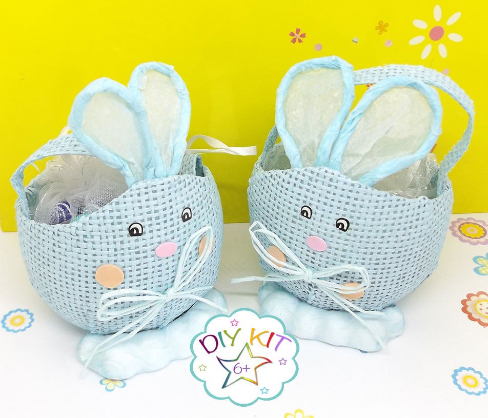 JazzyJStudio's tweet image. Easter is the time of new beginnings, why not make it a crafty one, with this cute beginner beading kit! #eastercraft #partygifting #jewellerymakingkit #beadmix #diybraceletkit #craftkit #bunnybasket