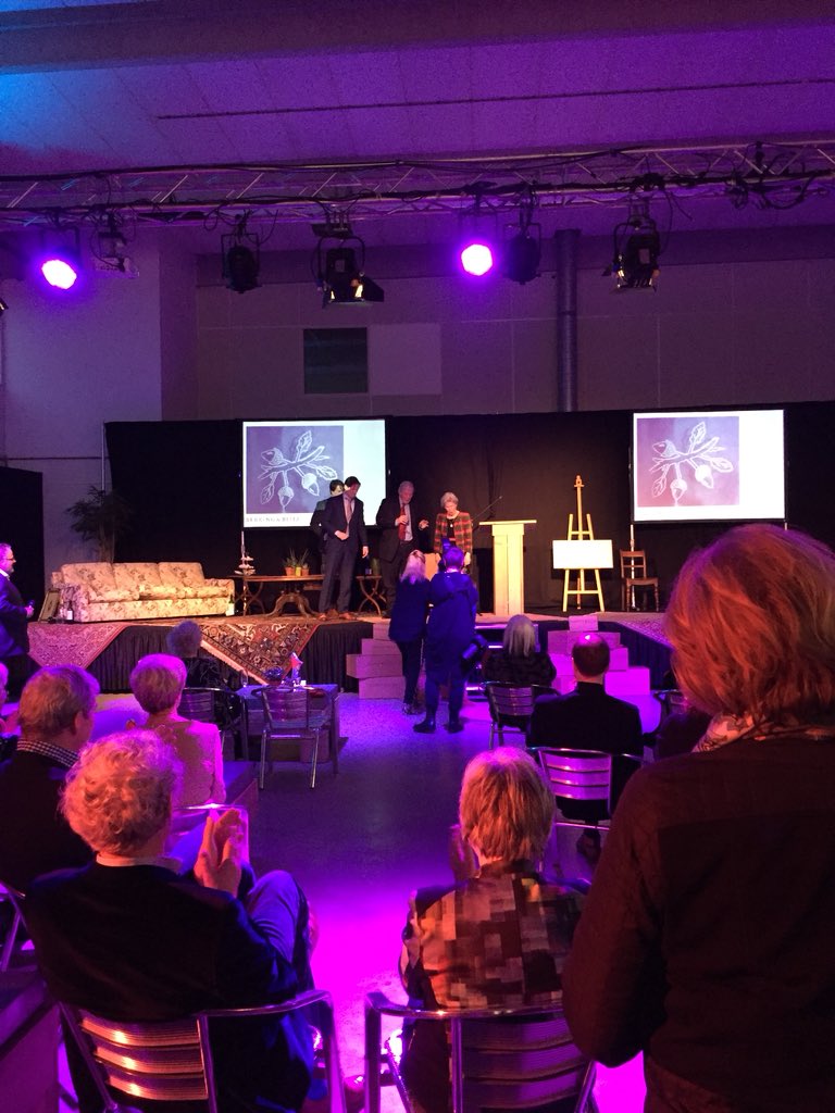 De eikels van Bekking bedanken moeder. Mooi.